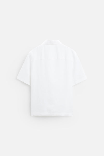 Linen shirt buttons white